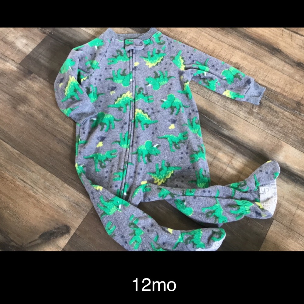 12mo dinosaur footy pj’s
